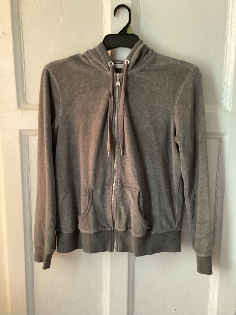 Victoria's Secret Gray Zip-Up Hoodie - Supermodel Essentials